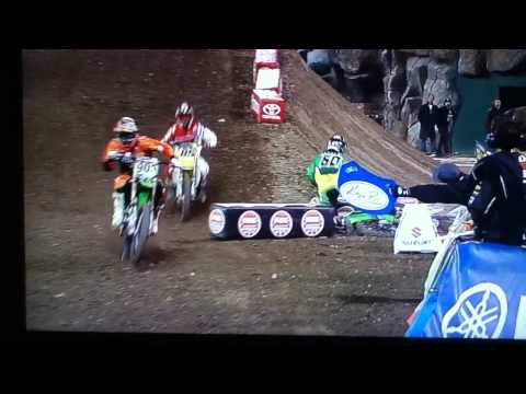Supercross 2013 Anaheim Round 1 - Crash Josh Hansen LCQ