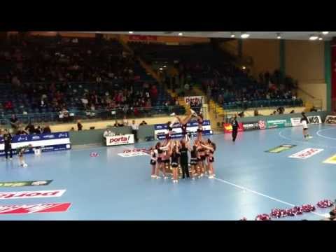 "Handstand-Pyramide" Auftritt GWD Minden