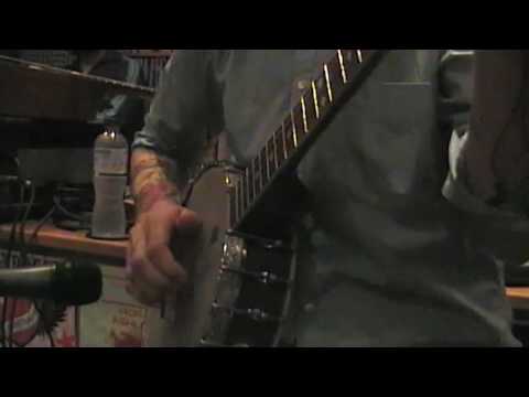 William Elliott Whitmore - Diggin' My Grave (1 of 6)