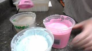 Soap making 101516 blue pink and brown spoon plop