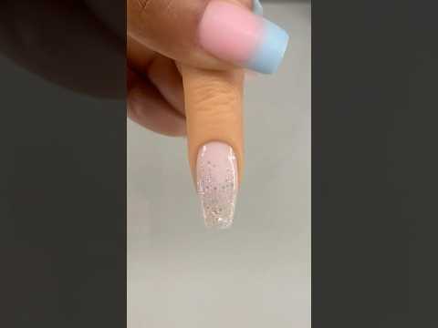 Practicing my Ombré blend 💅🏾 #nailart  #ombrenails #acrylicnailstutorial