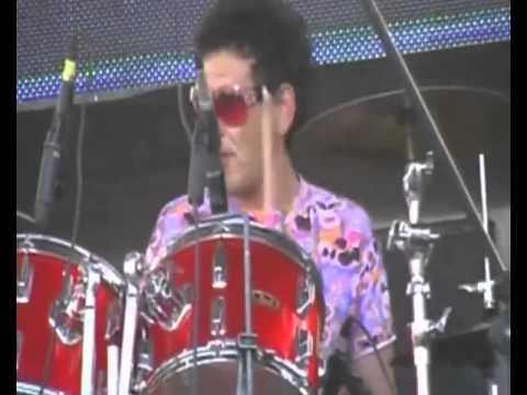 La Pc y el Radiador -   La Oveja Negra y los García ( Video Oficial ).