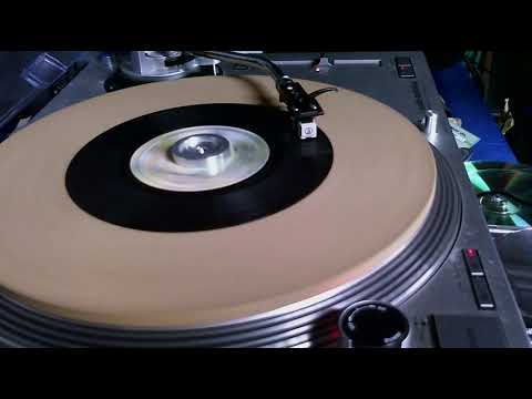 Let Your Love Flow   Bellamy Brothers   1975