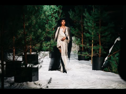 RFW 2021. Amoralle. “Fragile”