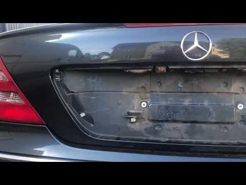 download lagu mp3 mp4 Mercedes Benz Locked Keys In Car, download lagu Mercedes Benz Locked Keys In Car gratis, unduh video klip Mercedes Benz Locked Keys In Car