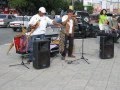 Индейцы в центре Омска устраивают бесплатные концерты 