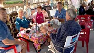 preview picture of video 'A fancy little coffee shop in Chelem, Mexico - to friends, from friends'