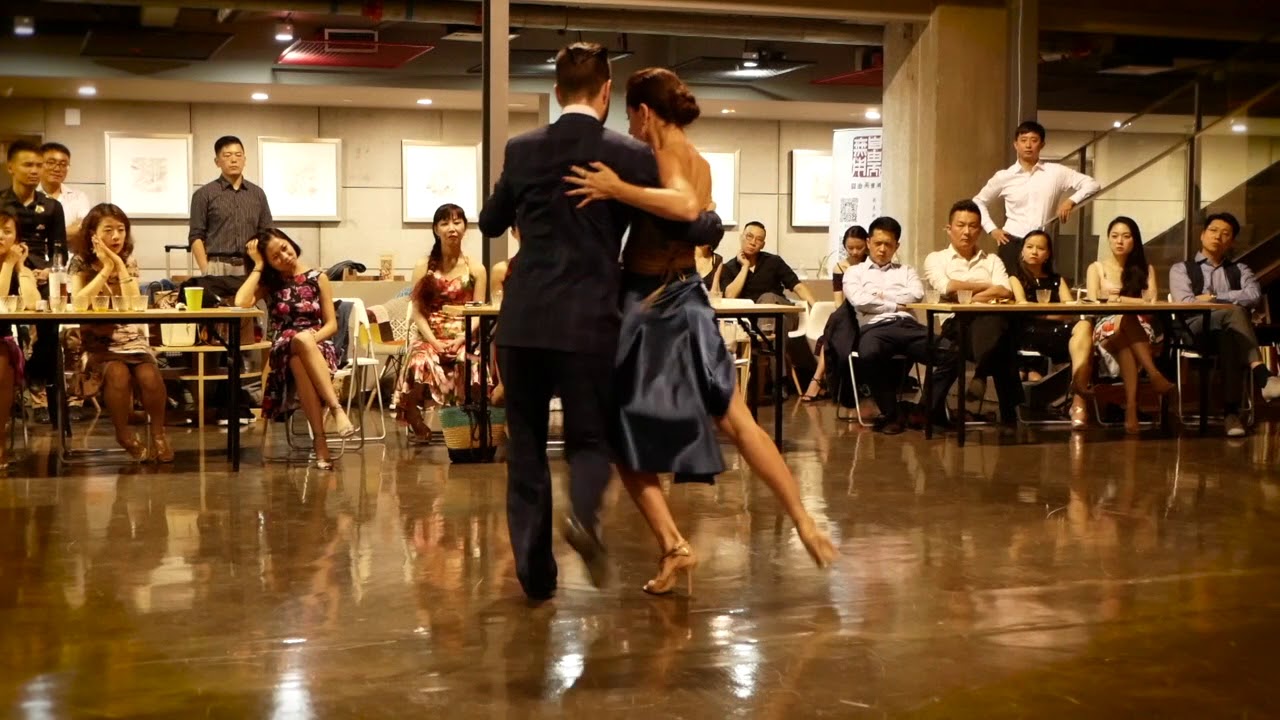 Javier Rodriguez y Fatima Vitale en Beijing 2017 Master Show Milonga 3/4