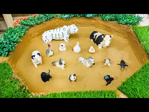 White Animals Black Animals Farm Animals Wild Animal Stuck in Mud | Big Cow White Tiger Horse Sheep