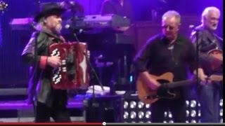 Vømmøldalens sist vår av Hans Rotmo sammen med Åge, Terje og Sambandet