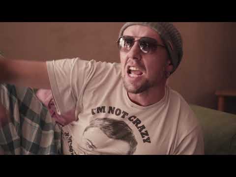 Der Ole (mit Datenschmutz) - Schneeballschlacht (Offizielles Video)