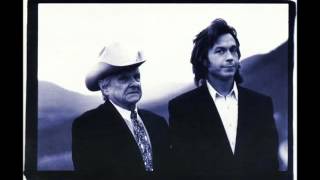 Jim Lauderdale & Ralph Stanley And The Clinch Mountain Boys - She's Looking At Me