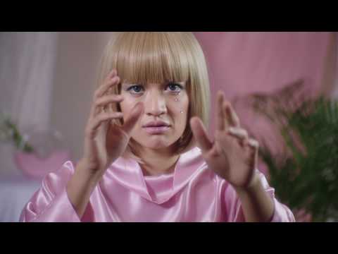 Sui Zhen - Hangin' On (Official Music Video)