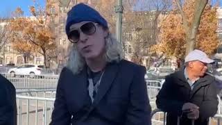 Crown Heights: Matisyahu spotted  at 770