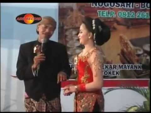 Mung kelingan (dhalang thengkleng),by.Campursari Tokek Sekar Mayank(call:+628122598859)