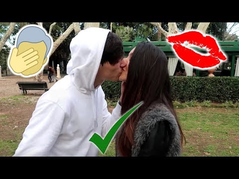 pic Mariasole Pollio E Valerio Mazzei Bacio genteflow