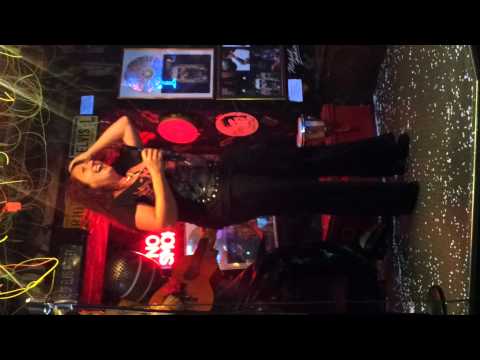 Lady Mama-Late - Let it Rain (Cover) - Amanda Marshall