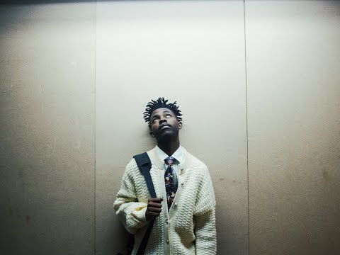 KAYFLOW  -  USAMIRA (OFFICIAL MUSIC VIDEO)