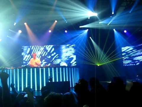 Armin Only 2008: Leon Bolier & Kamaya Painters - Endless Ocean Wave (Leon Bolier Mashup)