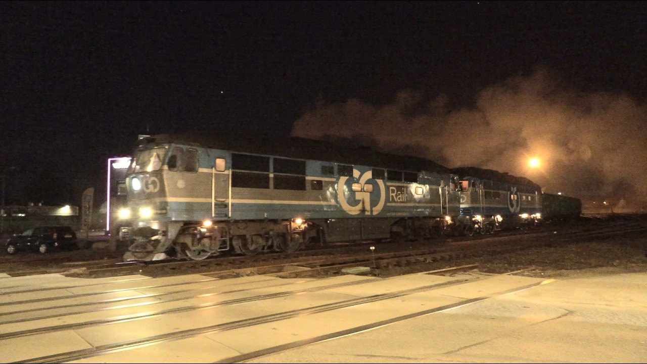 Тепловозы ТЭП70-0229+0320 на ст. Копли / TEP70-0229+0320 at Kopli station