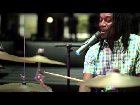 Irmaos Verdades - Kuduro Caliente (Video Oficial HD)