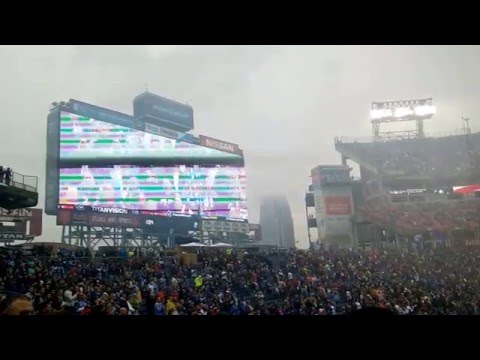 Himno americano Titans vs Raiders