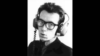 Elvis Costello: Radio Sweetheart