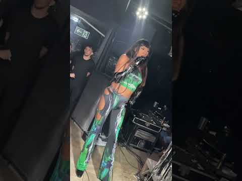 A Travestis & Danny Bond - Cagar no Pau (Ao Vivo em Salvador 2023)