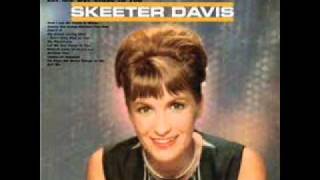 Skeeter Davis - Let me get close to you