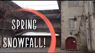 preview picture of video 'Switzerland Castles: A Spring Snowfall in Chateau du Gruyères'