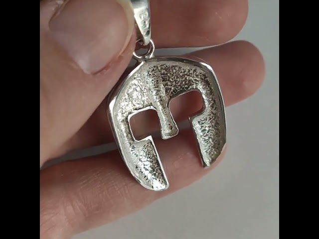 Vídeo relacionado con FashionJunkie4Life Collares con colgante de animales y criaturas del bosque de plata de ley para hombres y mujeres, Plata esterlina