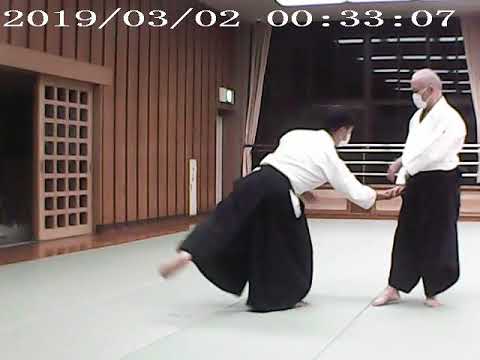 合気道鉄石会　横面打ち　捌き　崩し