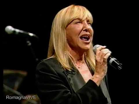 Wilma Goich (in recital live) 04/12/2004 (ospite d'onore teatro A.Bonci di Cesena)
