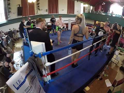 Dan Dissington Max Force v Ellis @74kg muay thai bout(2)