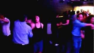 Aprende a Bailar en Valencia "Iniciación" Tarde de Domingo en Cachao