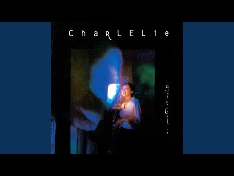 Aime moi encore au moins