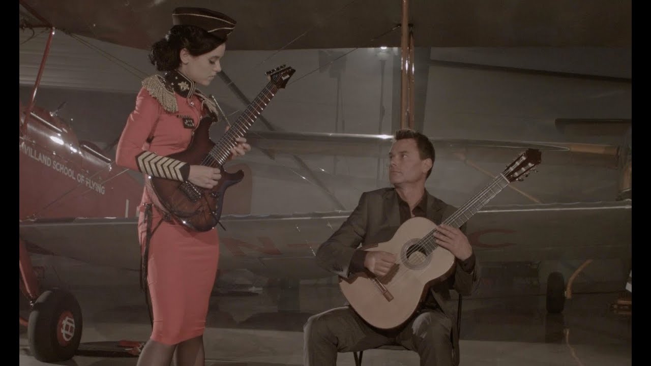 Paganini Caprice 24 The Commander-In-Chief & Craig Ogden (2014) - YouTube