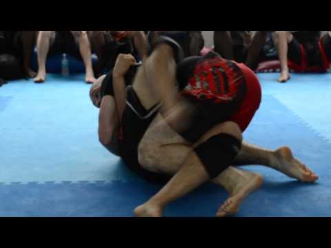 Chase Owen vs Eric Dino match 1/3 at the King of The Gym tournament 2013