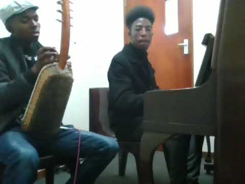 African harp (Adungu) plays jazz.