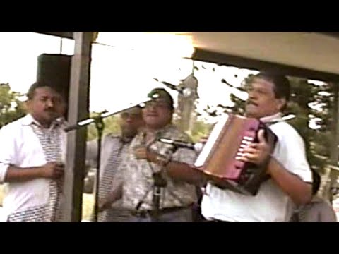 Nostalgia de Poncho (En Vivo) - Los Zuleta (USA)