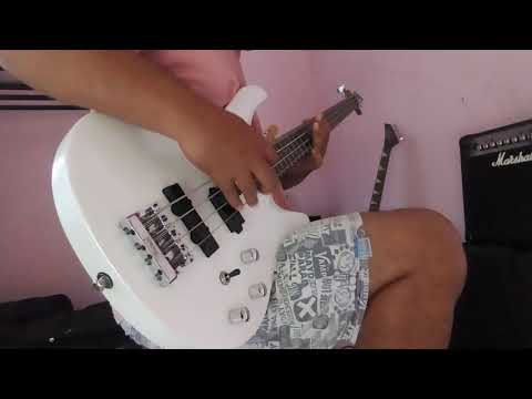 Washburn bass Axxess xs-4 mik