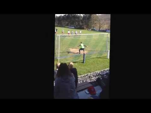 Strafstoß per Lupfer von Bogdan Jurca (SC Soisdorf)