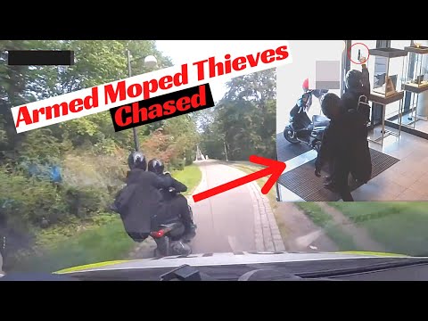 ARMED Moped Thieves flee a Jewelry store Heist, in a TERRIFYING chase..