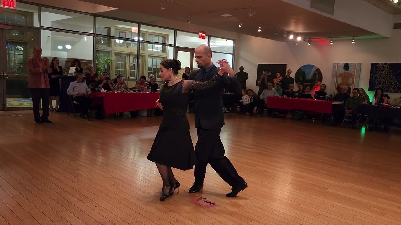 Argentine Tango: Guillermina Quiroga & Mariano Logiudice - La Cumparsita