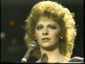 Reba McEntire — "Sweet Dreams" — Live