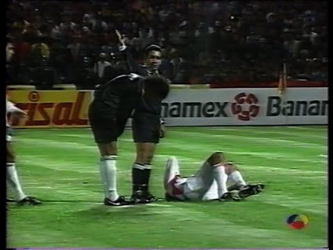 1993.06.24 Perú 1 - Chile 0 (Partido Completo 60fps - Copa América Ecuador 1993)
