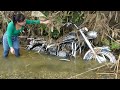 The Girl Repair And Restoration Big Displacement Motorcycle Soak In Water GENIUS GIRL MECHANIC