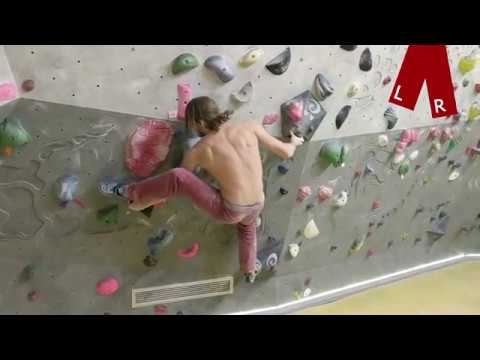 YouBeta - DAV Kletterzentrum Bayreuth - Schwarze Griffe / Rote Schwierigkeit