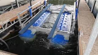 HydroHoist Ultralift2 6600UL Boat Lift in Operation (Back-In)