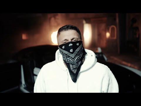 18 KARAT feat. AK AUSSERKONTROLLE - Cartier (prod. SamoGotHeat)